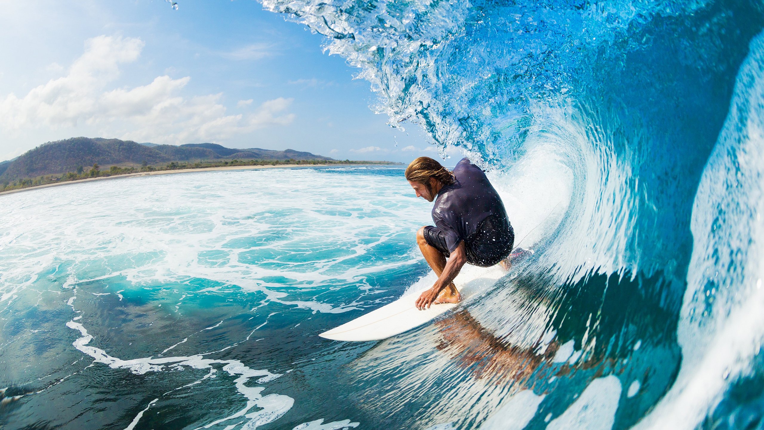 湖畔热战正酣,赛事经济持续升温